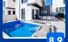 Villa De Lujo Con Piscina